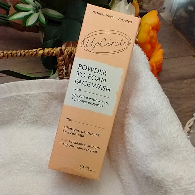 UpCircle Powder To Foam Willow Bark & Papaya Enzymes Face Wash