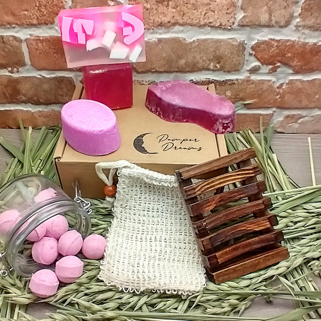 Candyman All In Pamper Gift Set With Dark Wood Soap Rack