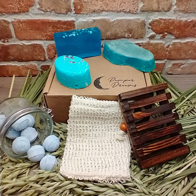 Ocean Breeze Body And Feet Pamper Gift Set With Dark Wood Soap Rack